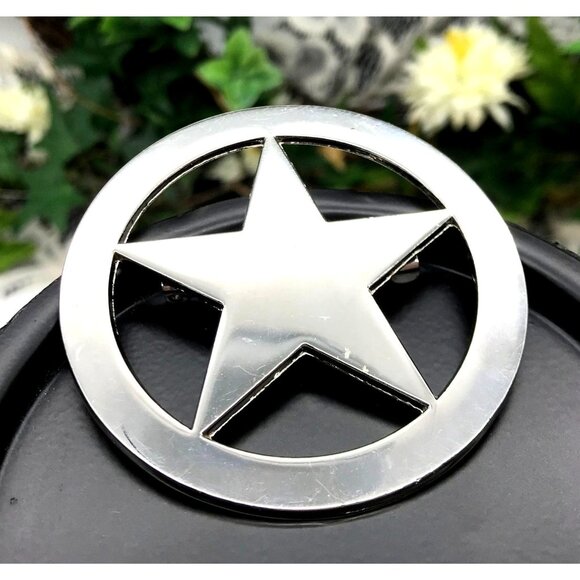 Vintage Silver tone Star Brooch Pin With Circular Frame Design - Picture 1 of 4